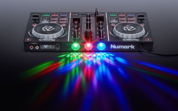NUMARK® PARTY MIX BEGINNERS PARTY DJ CONTROL SYSTEM WITH